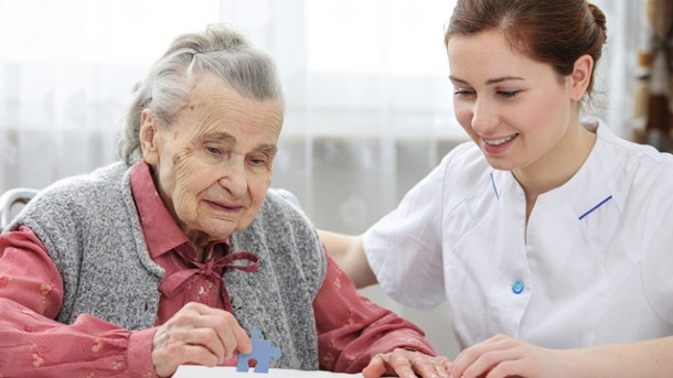 Vì sao người cao tuổi thường bị khủng hoảng tâm lý?